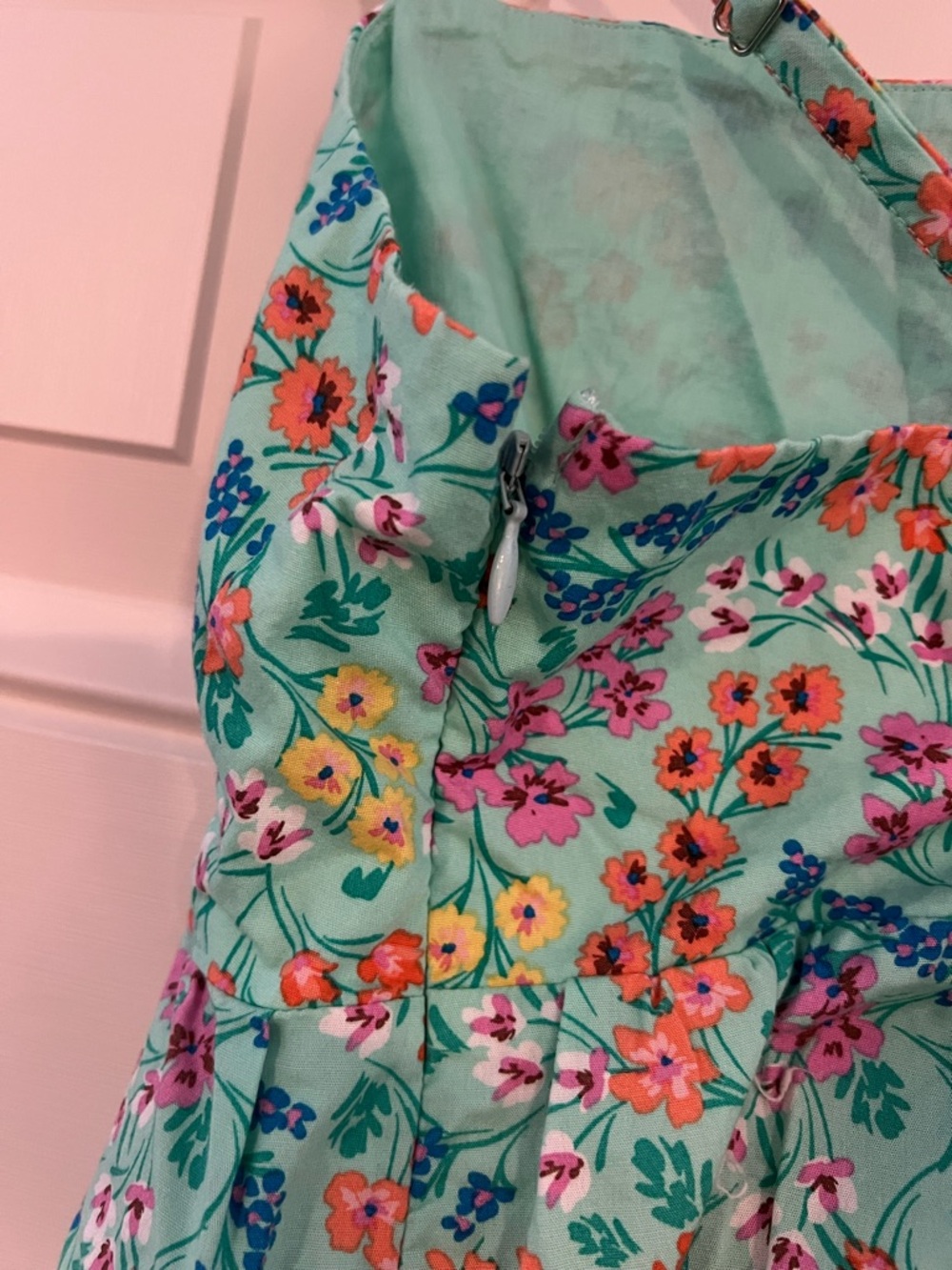 J.Crew Factory Green Floral Peplum Camisole Tie Back Adjustable Straps Size 8 - Picture 4 of 5